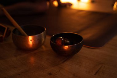 Tibet şarkı kaseleri. Yoga, meditasyon, rahatlama.