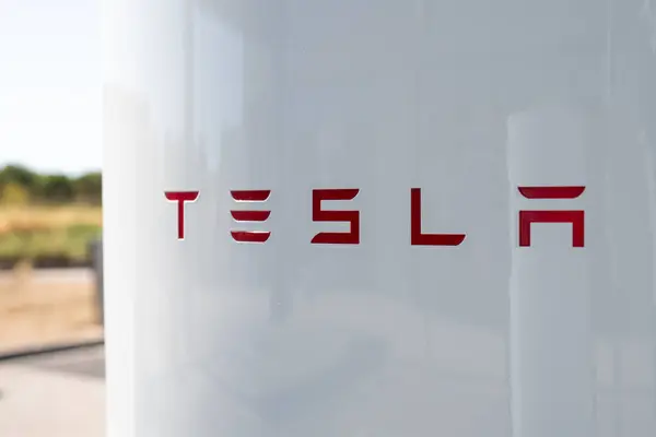 Tarragona Spagna Settembre 2023 Stazione Ricarica Auto Elettriche Tesla Supercharger — Foto Stock