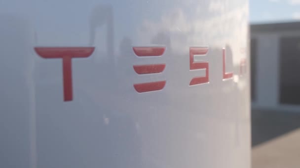 Tarragona Spanyol September 2023 Stasiun Pengisian Mobil Listrik Tesla Supercharger — Stok Video