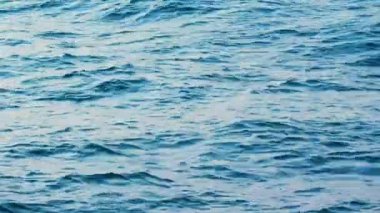 Saf Su Macrosu: Kristal Temizleme Sıvısı Yakın Çekim Çalışması