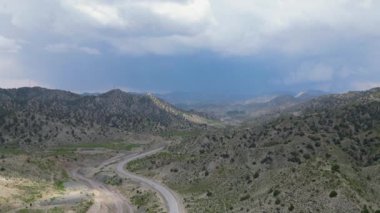Paktia Hills Yolu: Yoldaki Rolling Hills 'te Yolculuk