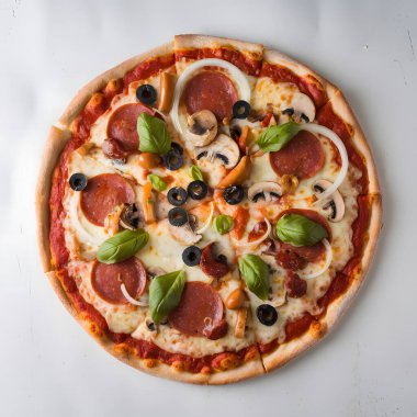 Şampiyon mantarlı, domatesli, mozarellalı, biberli ve siyah zeytinli lezzetli vejetaryen pizzası beyaz arkaplanda izole edilmiş Ai resmi.