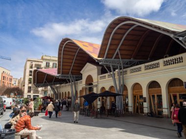Barcelona, İspanya 'daki Santa Catarina pazarının dış görünüşü.
