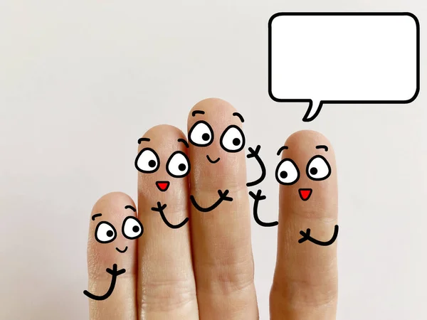 Cuatro Dedos Están Decorados Como Cuatro Personas Están Dando Bienvenida —  Fotos de Stock