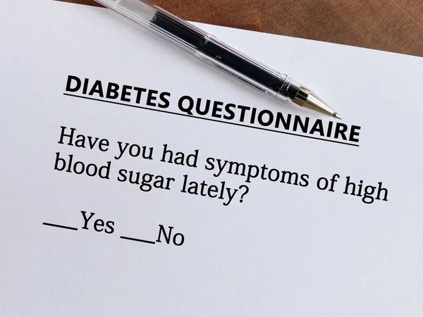 Person Answering Question Diabetes Thinking Has Symptoms High Blood Sugar — Stock Photo, Image