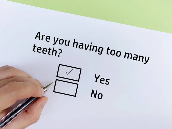 Une Personne Répond Question Sur Les Soins Dentaires Elle Trop — Photo