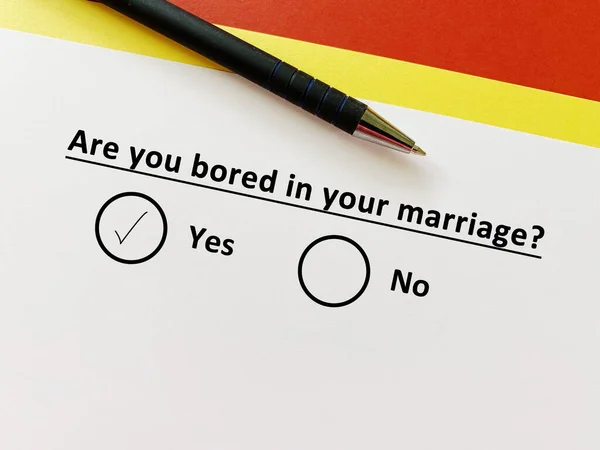 Person Answering Question Marriage Bored His Marriage — Stock Photo, Image