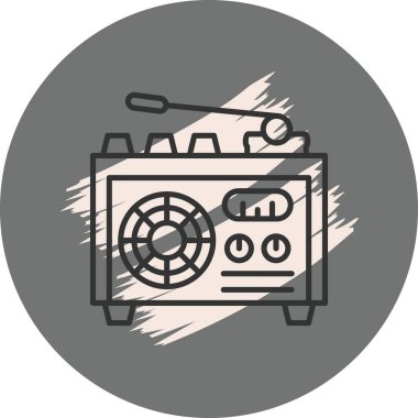 Anten ve düğmeleri olan eski radyo.