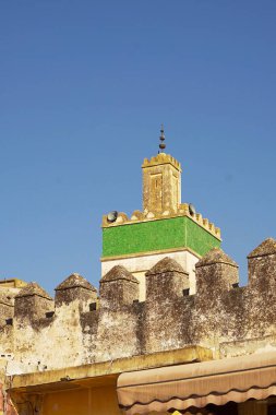 Meknes 'te İnancın Yankıları