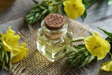 Cam şişedeki çuha çiçeği yağı - sağlıklı besin takviyesi