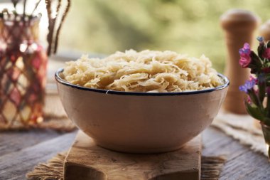 Mayalanmış lahana ya da lahana turşusu.