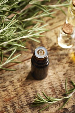 Bir şişe biberiye. 