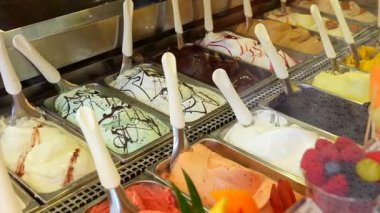 Florence Gelato ve Meyve Fincanları Dükkanda