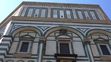 Floransa pencereli mermer cepheyi kapat