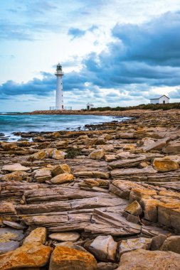 Güney Avustralya 'da Whyalla yakınlarında yer alan bu deniz feneri artık aktif değil..