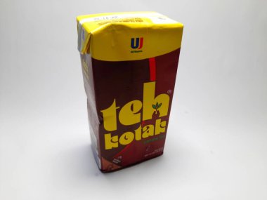 Serang, Banten, Endonezya - 20 Aralık 2024: Küçük kırmızı markalı kırmızı biber. Serang, Banten, Endonezya 20 Aralık 2024