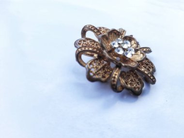 Kadınlar için güzel mücevherler