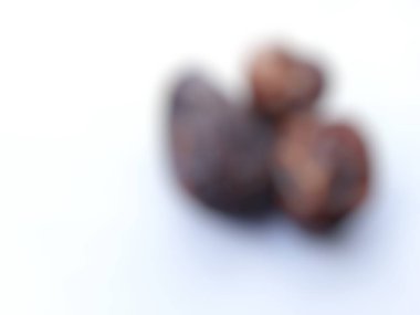 Bulanık arkaplanı olan çeşitli fotoğraflar.