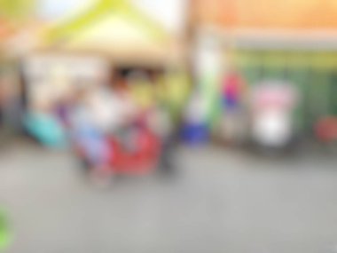 Kafe, kafeterya ve kahve yüzünden bulanık.