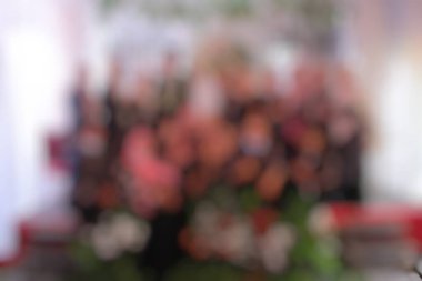 Bulanık bir geçmişi olan bir düğüne davetliler.