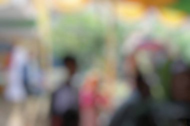 Bulanık bir geçmişi olan bir düğüne davetliler.