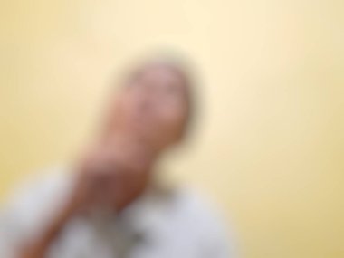 DJ partisindeki insanların geçmişi bulanık