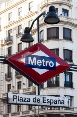 Diamond-shaped, Madrid metro sign for the Plaza De Espana or 