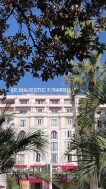 Belle Epoque Sarayı 'nda, Barriere Le Majestic Oteli' nde Cannes 'daki ünlü La Croisette Bulvarı' nda, denize ve Palais des Festivals 'e bakan bir evde. France Cannes 11.01.2024