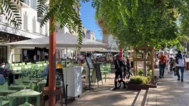 Croisette, Promenade de la Croisette, Vidom Bulvarı, Cannes sahil limanı Fransa Cannes 11.01.2024