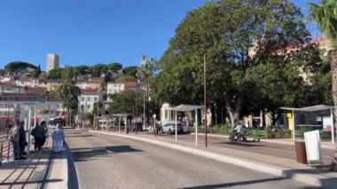 Croisette, Promenade de la Croisette, Boulevard de la Vidom, Cannes sahil limanı Fransa Cannes 11.2024