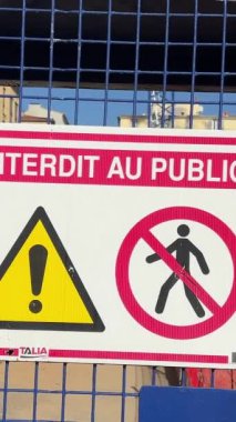 İnşaat onarımı, çitlerle çevrili bloklar, vinç restorasyonu meydanı ve Napolyon Bonapart Anıtı Anıtı Diamant Anavatanı Fransa Korsika Adası Ajaccio 11.2024, Ajaccio 11.