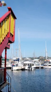 Balıkçılar Vancouver Adası Victoria. Britanya Kolombiyası Kanada. Balıkçılar İskelesindeki Tekne Evleri