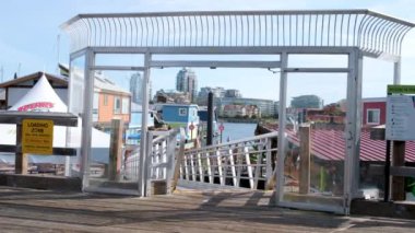 Balıkçılar Vancouver Adası Victoria. Britanya Kolombiyası Kanada. Balıkçılar İskelesindeki Tekne Evleri