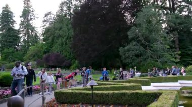 Turistler Victoria British Columbia, Canada Butchart Gardens Kanada Ulusal Tarihi Sitesi, turistlerin Victoria British Columbia, Kanada 10.10.2024
