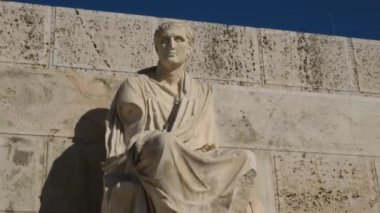 Dionysos Atina Akropolis Yamaçları Tiyatrosu. Heykel yazıtları