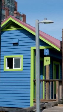 Balıkçılar Vancouver Adası Victoria. Britanya Kolombiyası Kanada. Balıkçılar İskelesindeki Tekne Evleri