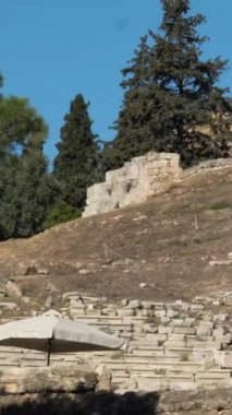 Dionysos Atina Akropolis Yamaçları Tiyatrosu. bir yazı ile imzalayın