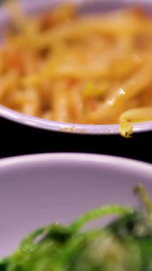 Restoran, Kore yemeği, meze, yemek, fasulye filizi, fasulye. Yüksek kalite 4k görüntü