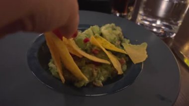 Yolcu gemisi Virgin Voyage. İspanya Barselona 02.10.2025