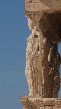Atina 'nın caryatid akropolis portico Akropolis antik çağların mimari eserlerini geziyor Ege takımadaları efsaneleri antik Yunan kültürünü geziyor