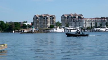 Victoria, Canada Marina 'daki balıkçı iskelesinde. Yüksek kalite 4k görüntü