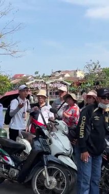 Japon köprüsü yakınlarındaki Koreli turist grupları Vietnam Hoi 'de 05.05.2025