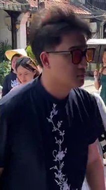 Turistler Japon köprüsüne gidiyor Vietnam Hoi 05.05.2025