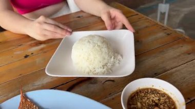 Japon yemeği ızgara balık yemeği ızgara at uskumrusu. Yüksek kalite 4k görüntü