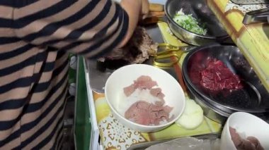 Tavuk çorbası, Asya sokak yemeği. Asya Çorbası Sokak Yemekleri