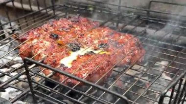 Tavada sığır filetosu, tereyağlı, Chiangmai Tayland usulü. Yüksek kalite 4k görüntü