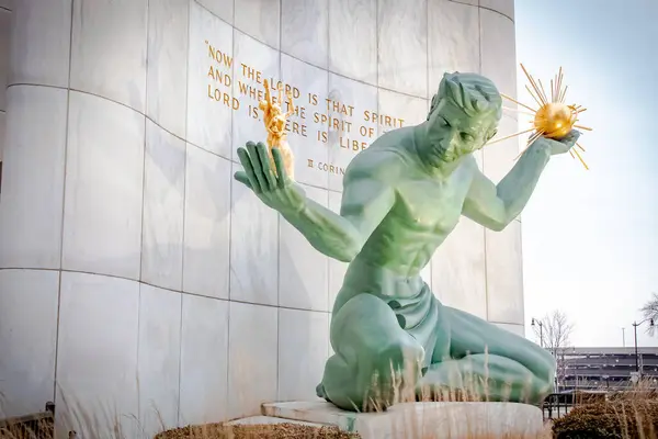 Detroit anıtının ikonik ruhu. Detroit şehir merkezinde, Michigan 'da