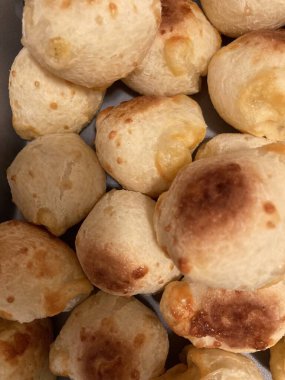 Peynirli ekmek / pao de queijo