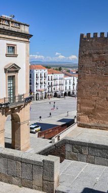 Plaza Belediye Başkanı, İspanya 'nın Cesares kentindeki yıllık fuar nedeniyle 12. yüzyılda ortaya çıktı..