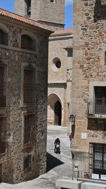 Caceres 'deki Aziz Mary Katedrali, 15. yüzyılda dikildi.